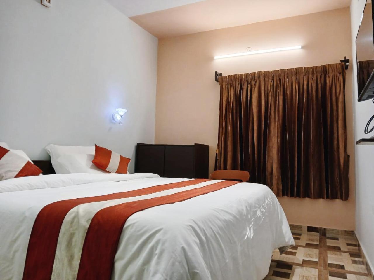 Ponmurugan Residency コダイカナル エクステリア 写真