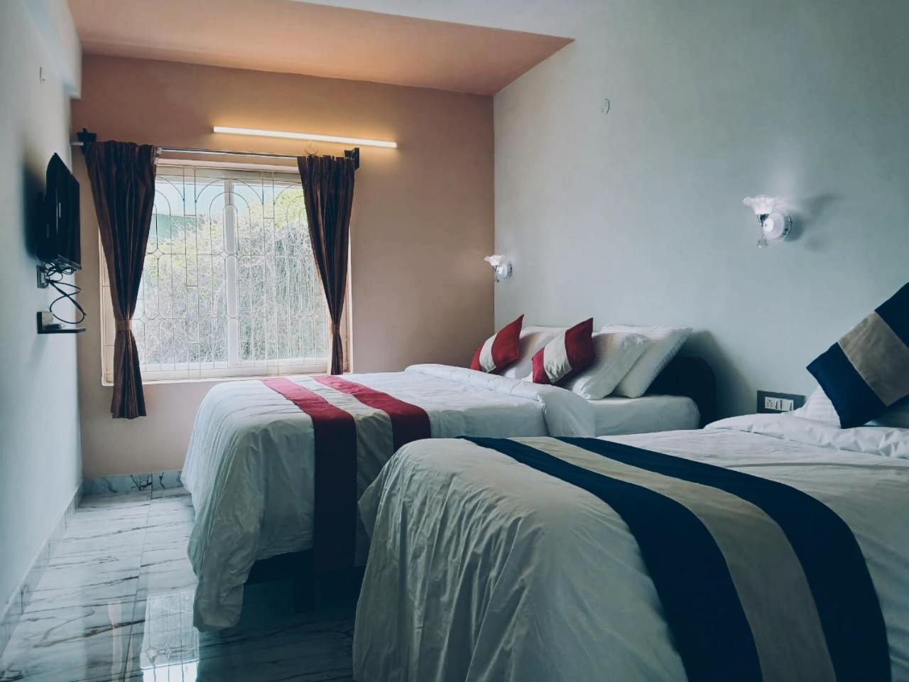 Ponmurugan Residency コダイカナル エクステリア 写真