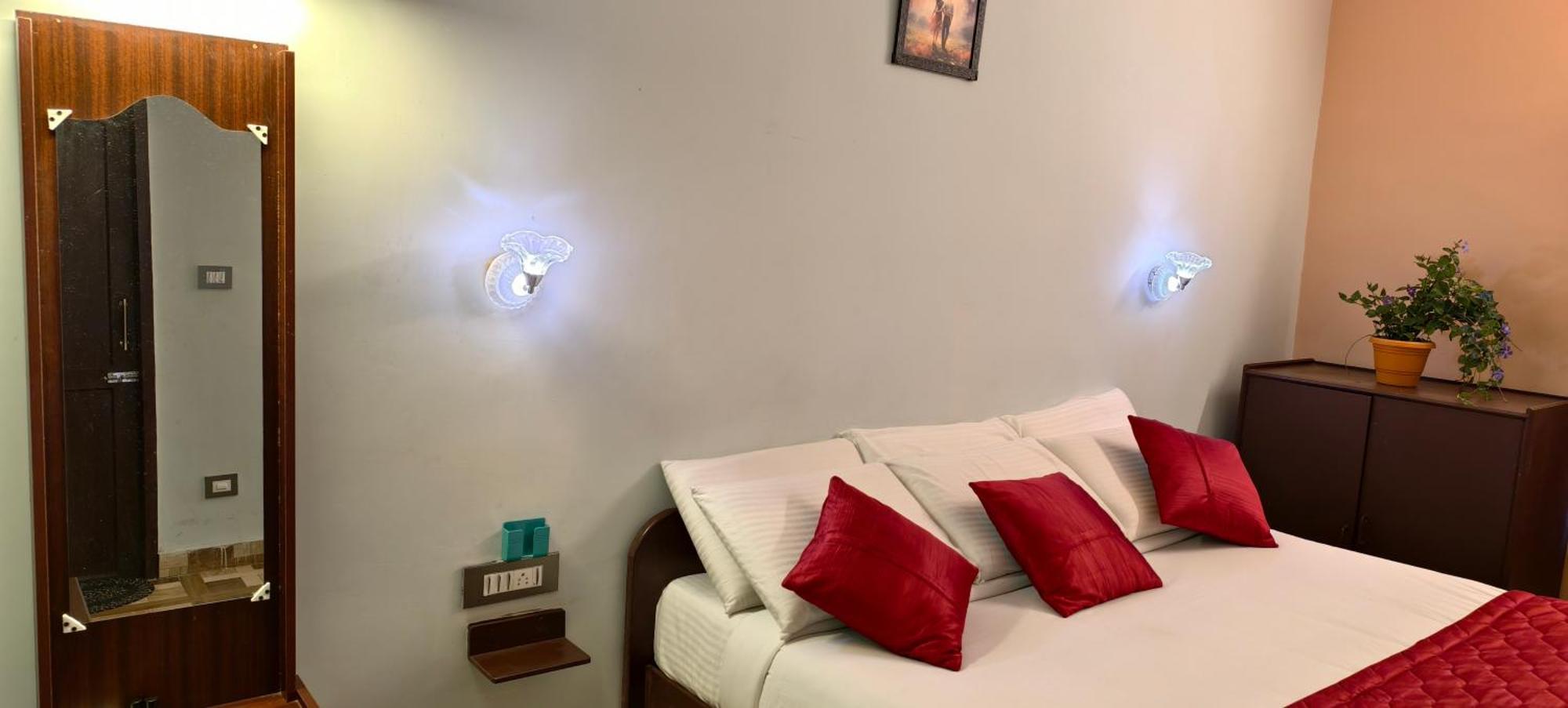 Ponmurugan Residency コダイカナル エクステリア 写真