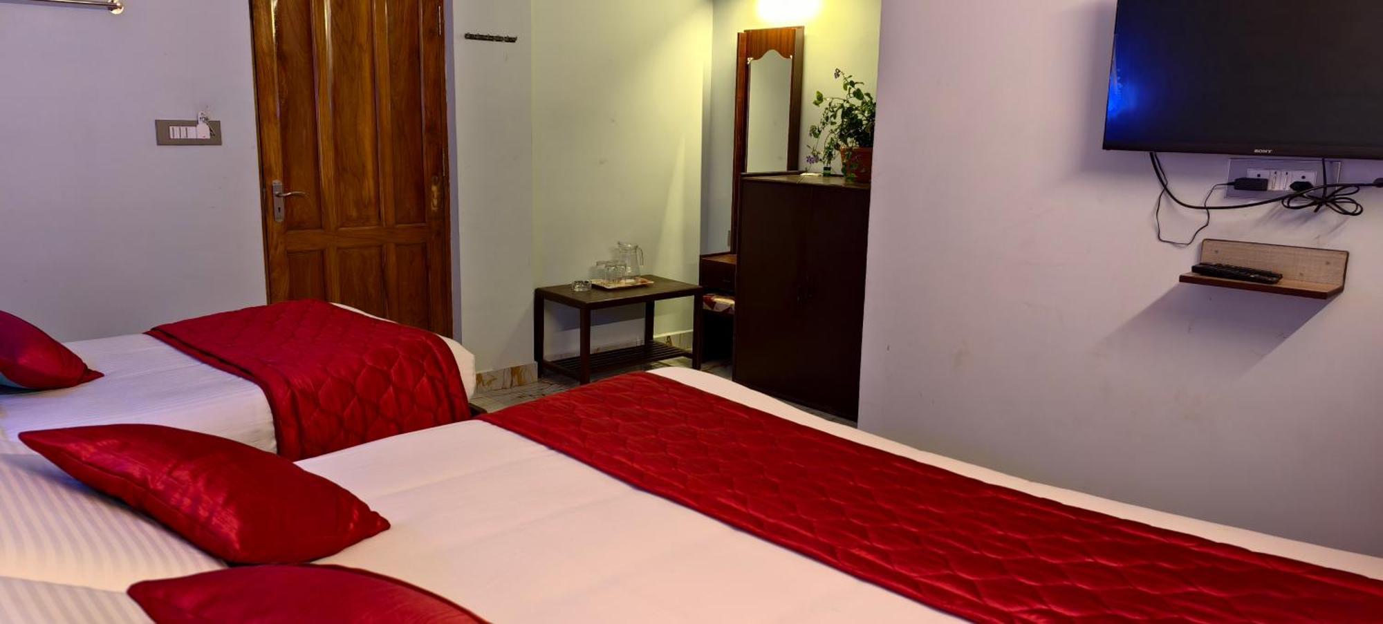 Ponmurugan Residency コダイカナル エクステリア 写真